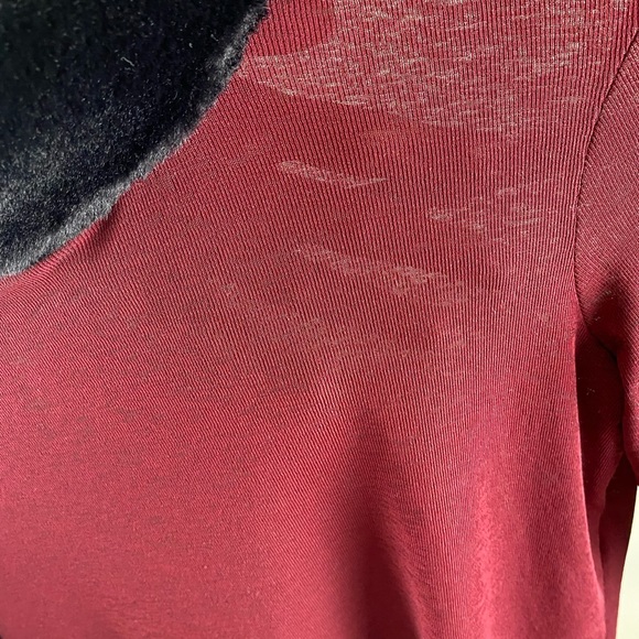 ZARA Maroon Stretchable Full Sleeve Top with Black Faux Fur Collar - Picture 8 of 10